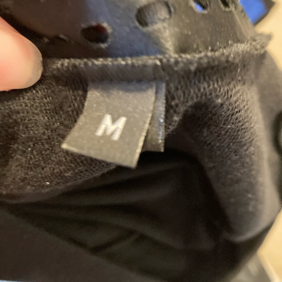 Cool funky hip hop style outfit. Also street tap.  Adult Medium. - Picture 4 of 6